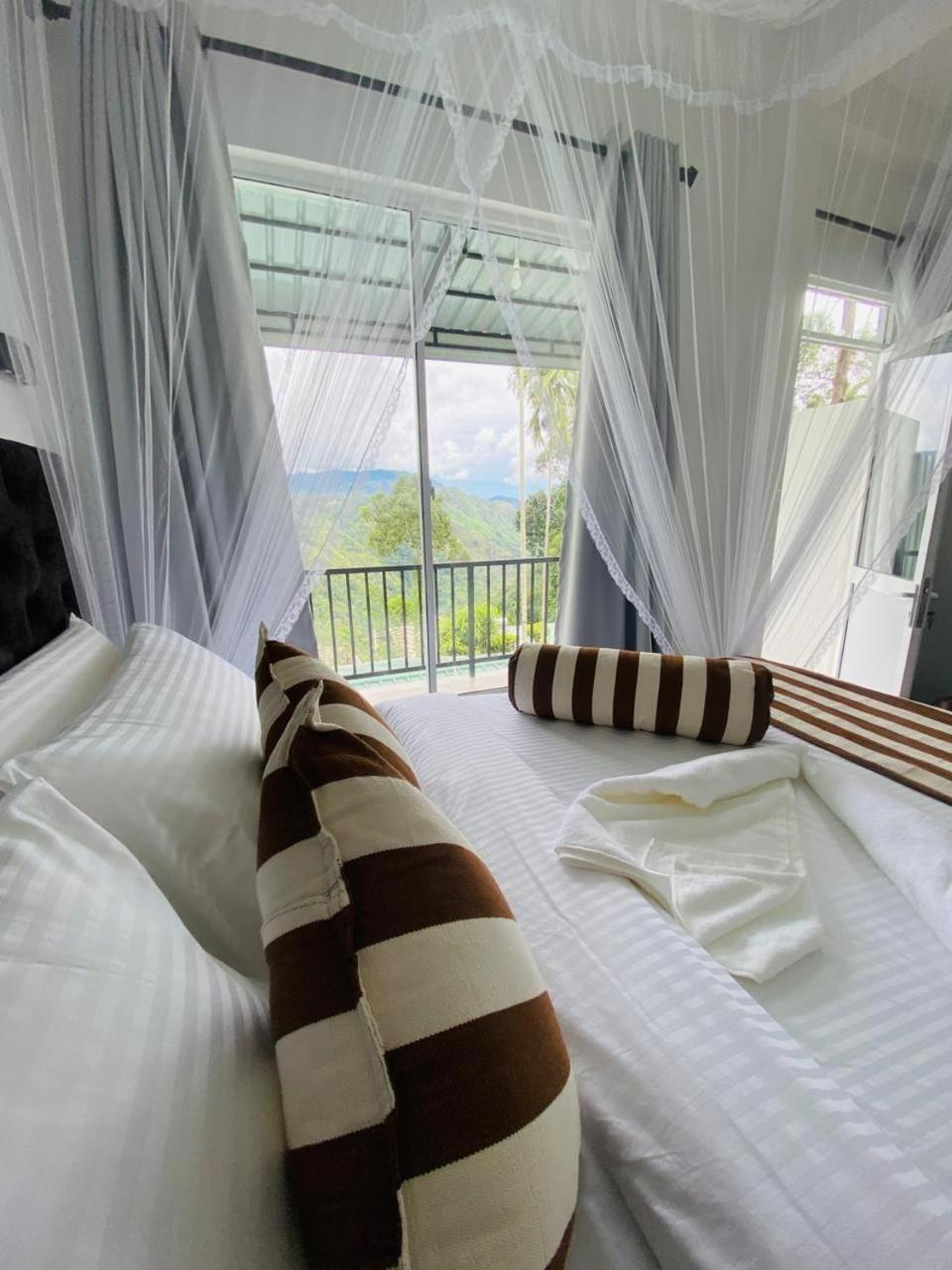 Ella Nimal Nest Inn Bagian luar foto